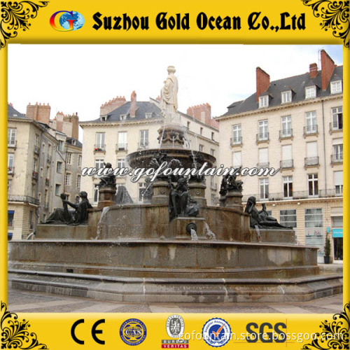 Outdoor Decorative Sculpture Fountain in Front of The Building